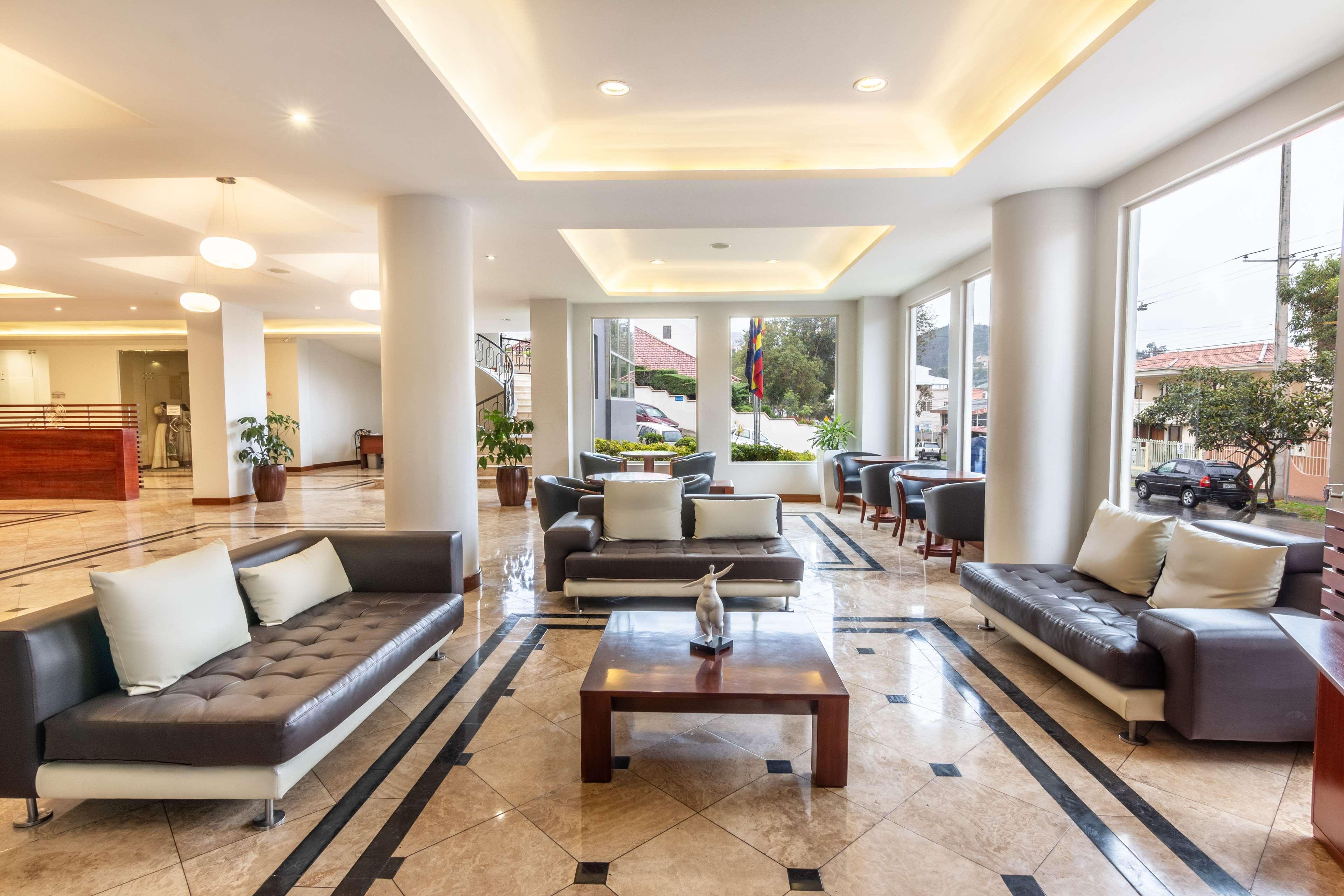 Sonesta Hotel Loja Esterno foto